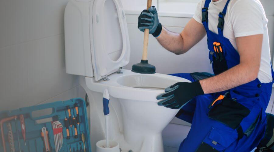 Expert burst pipe repair services in Norfork, AR